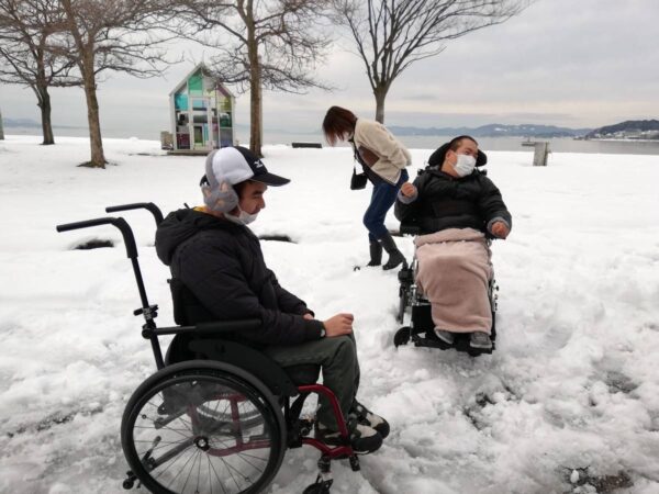 雪の日の活動